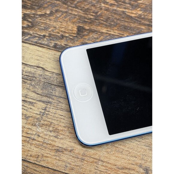 Apple iPod Touch 6th Generation Blue 32 GB Model: A1574 W/ Cable & Adpt - Picture 5 of 7